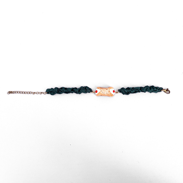Bracciale Siciliano Cannolo Gusto Ricotta e Ciliegia Candita – Artigianale in Argilla Polimerica, Regolabile