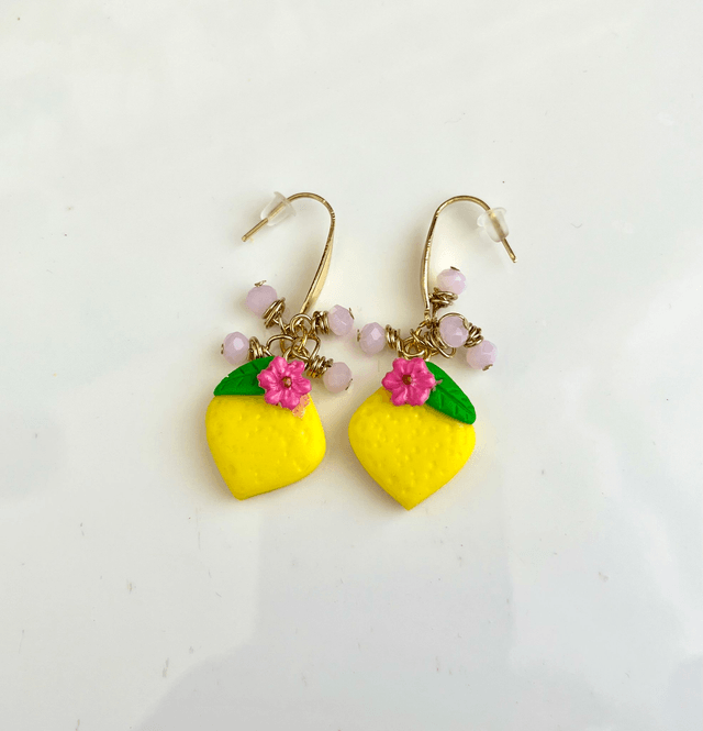 Orecchini siciliani pendenti con Limoni e fiori rosa