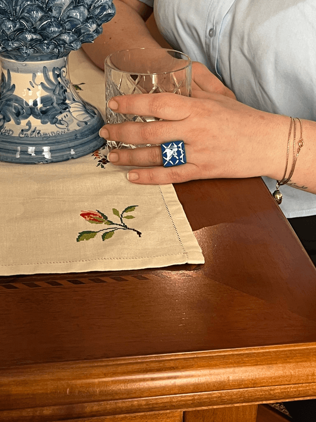 Anello regolabile con piastrella