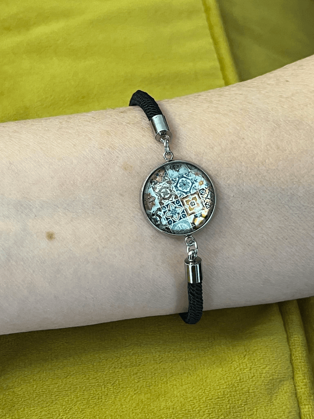Bracciale unisex con cabochon e motivo a piastrella