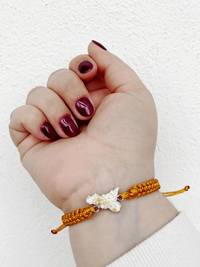 Bracciale Regolabile in Macramè con Sicilia in Argilla Polimerica - Vari Colori - Handmade