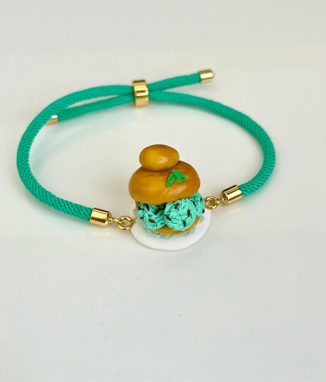 Bracciale Brioche gelato con il tuppo - gusto Menta e scaglie di cioccolato